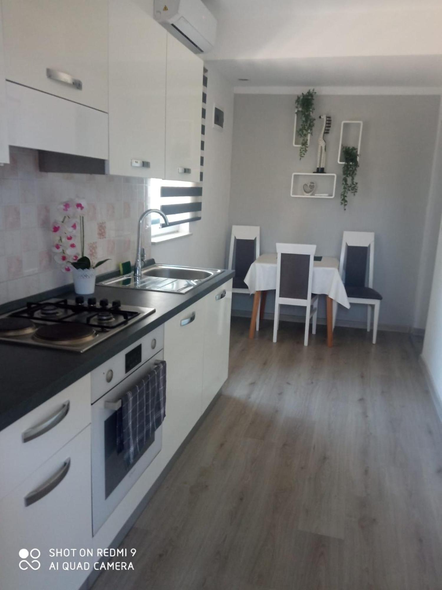 Apartmani Andelo, Tommy, Leon Bibinje Extérieur photo