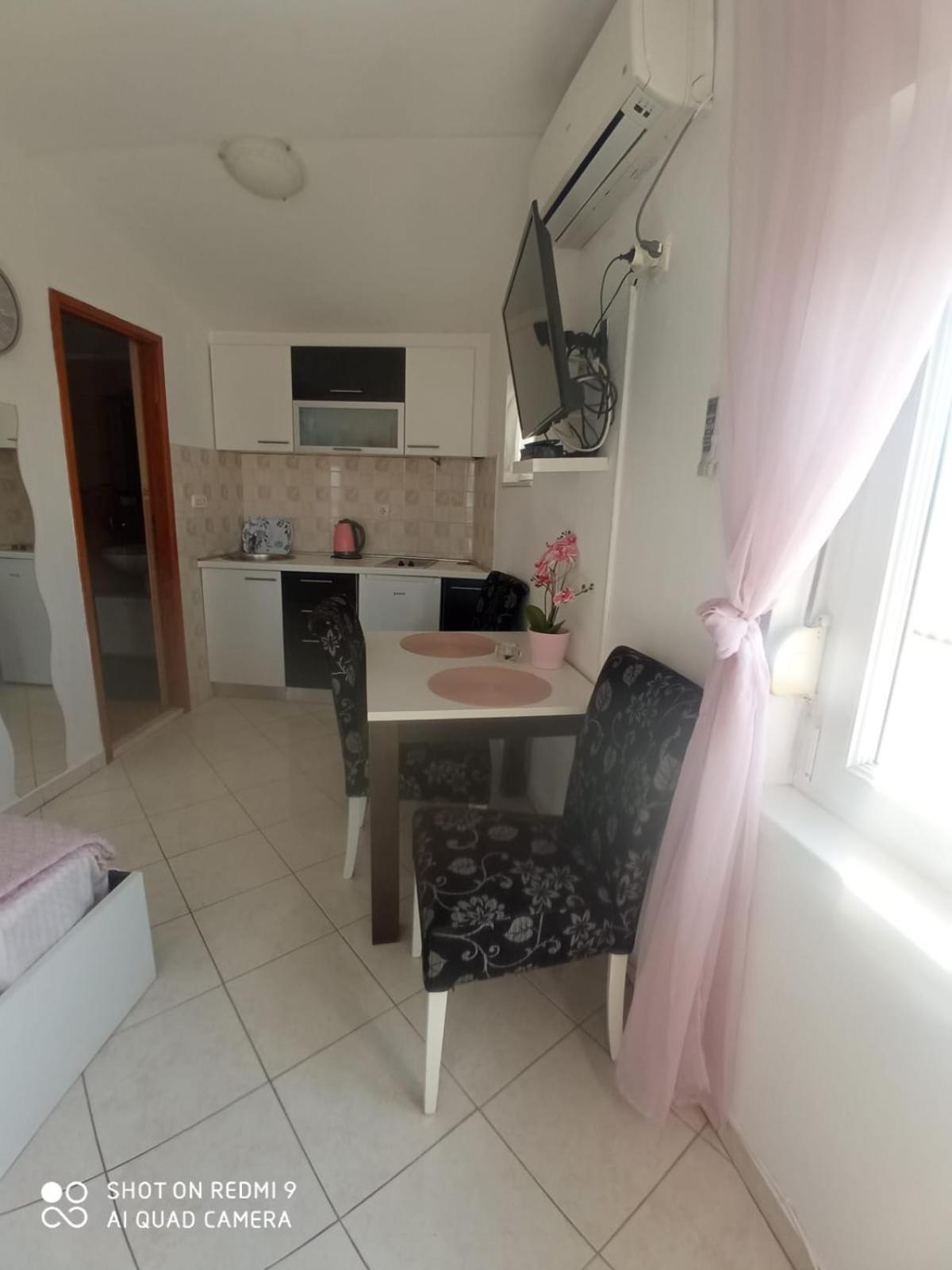 Apartmani Andelo, Tommy, Leon Bibinje Extérieur photo